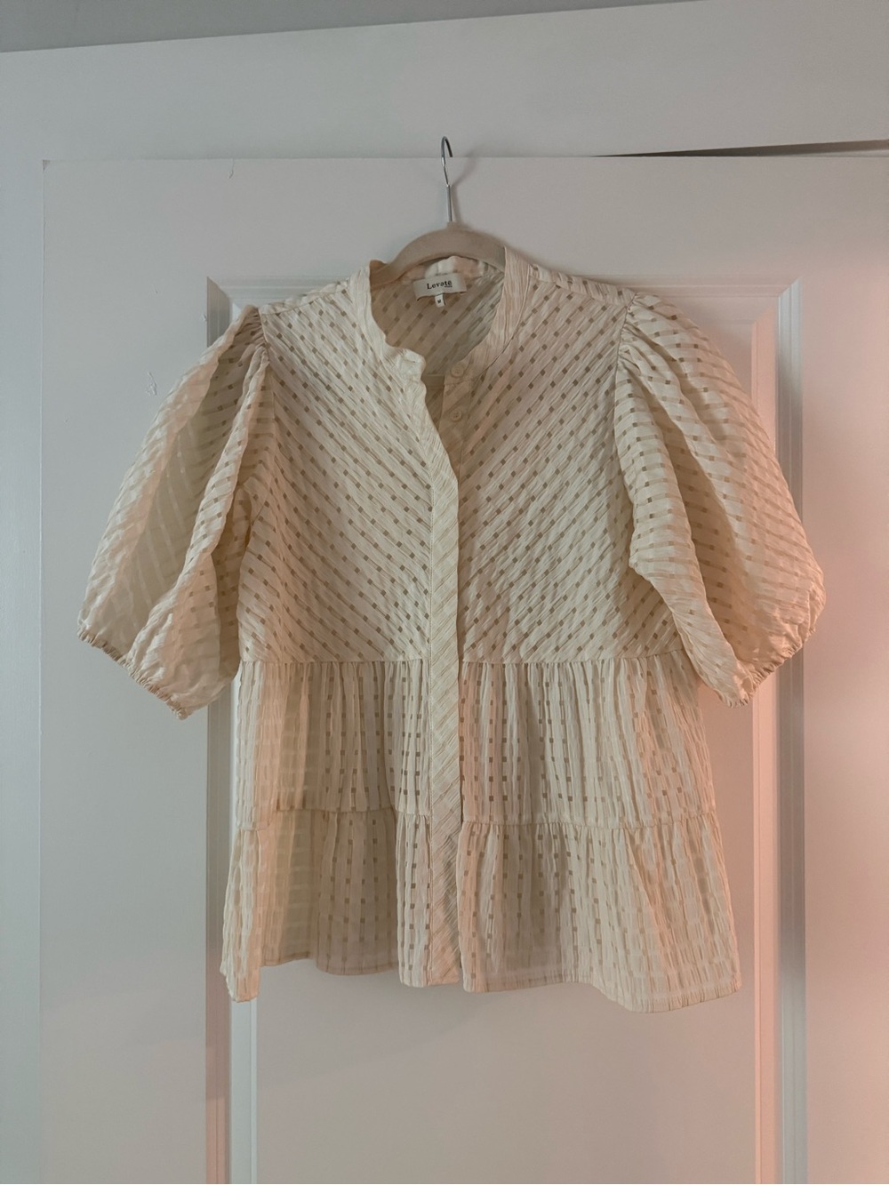 Textured Cream Puff-Sleeve Tiered Blouse